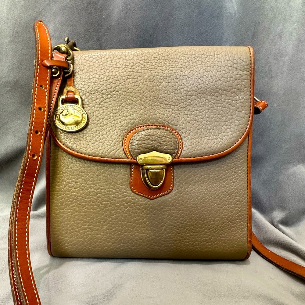 Dooney & Bourke Vintage Camera Bag with Strap- Olive Green with Brown and Gold